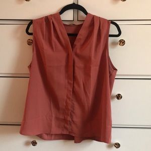 mauve button top